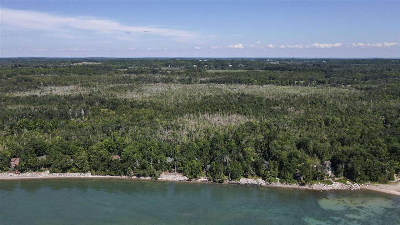 11009 Lakeshore Drive