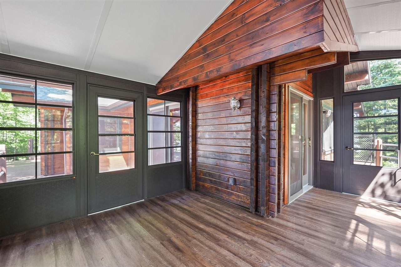 11009 Lakeshore Drive