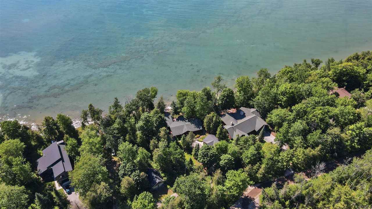 11009 Lakeshore Drive