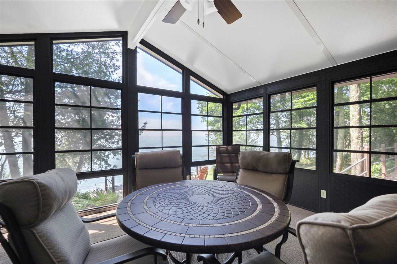 11009 Lakeshore Drive