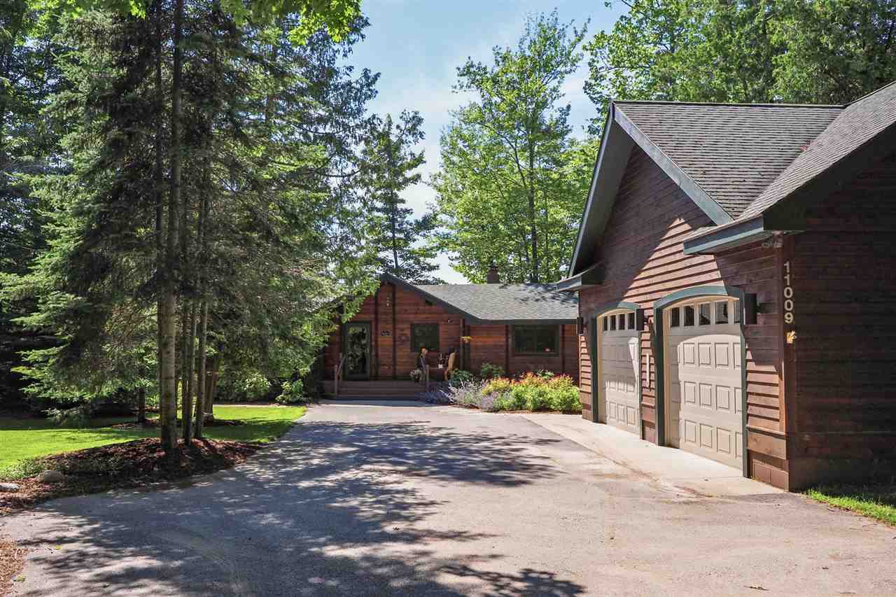 11009 Lakeshore Drive