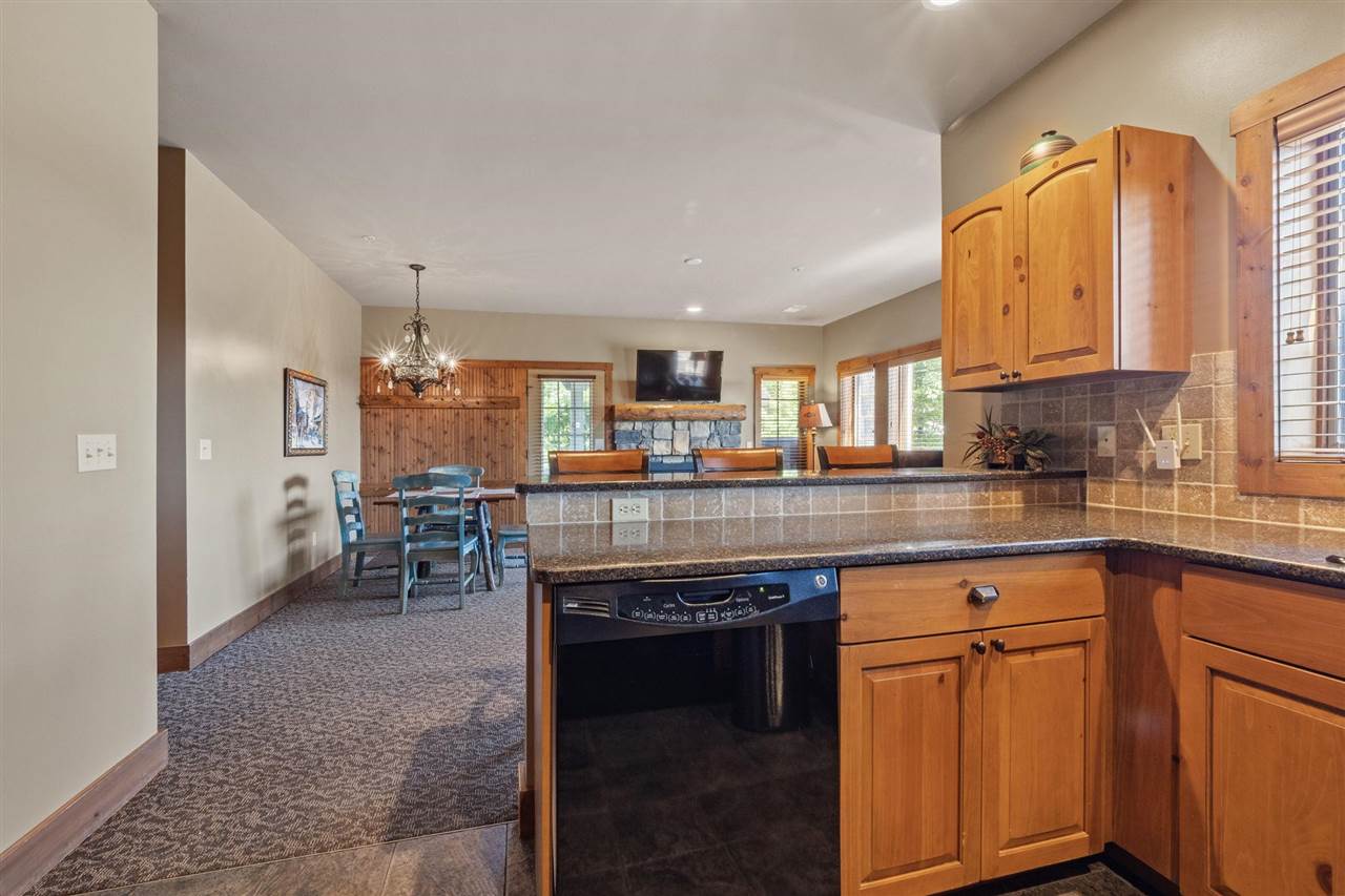 02340 7320 E Slopeside Drive Unit: 20