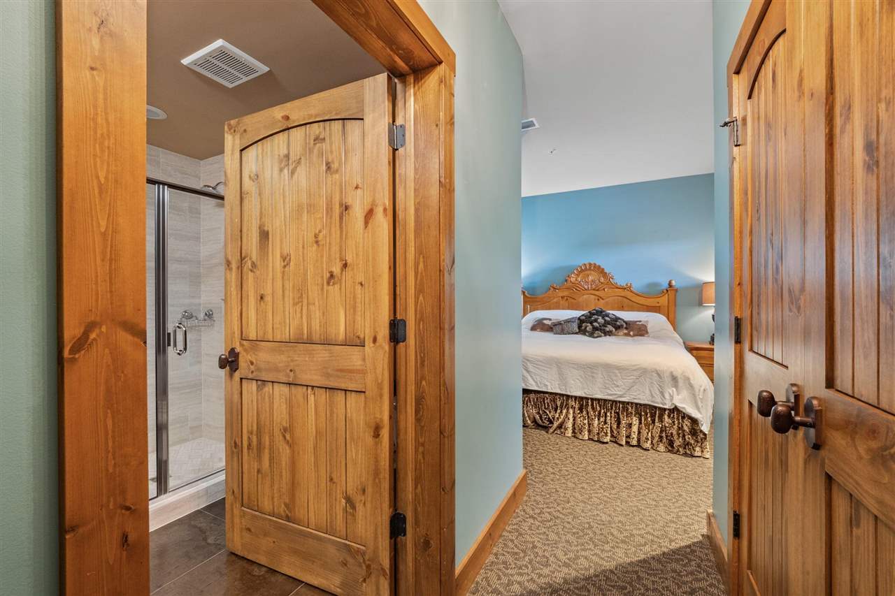 02340 7320 E Slopeside Drive Unit: 20