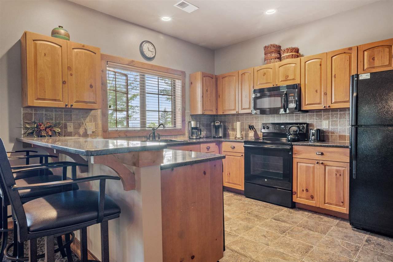 02340 7320 E Slopeside Drive Unit: 20
