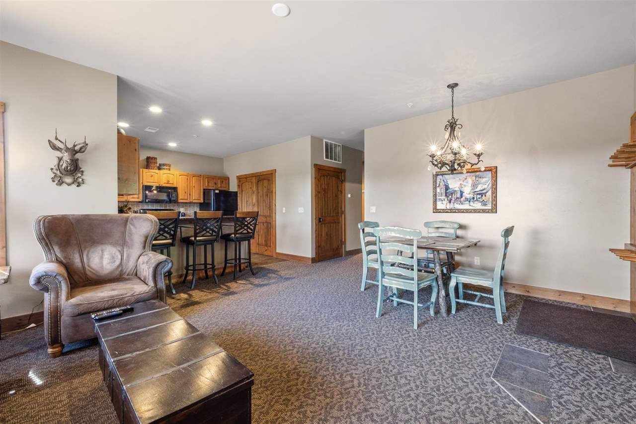 02340 7320 E Slopeside Drive Unit: 20