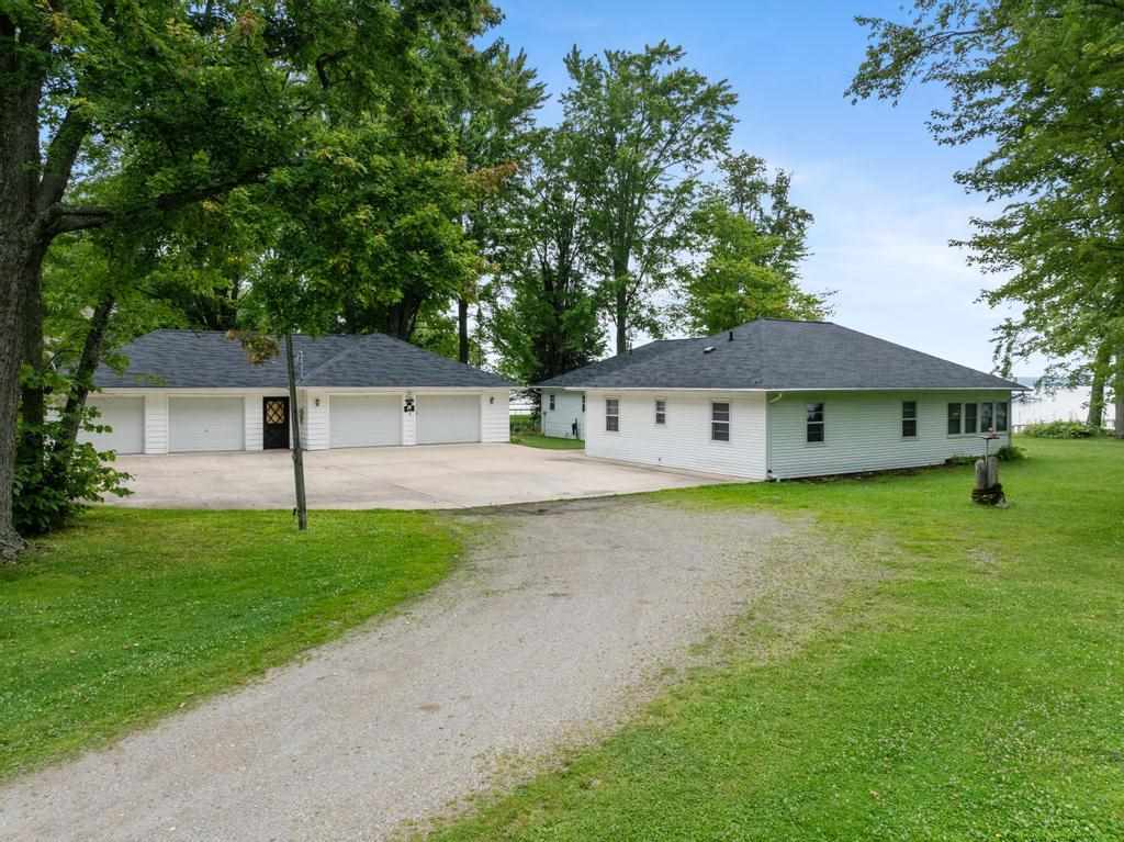 3230 W Burt Lake Road