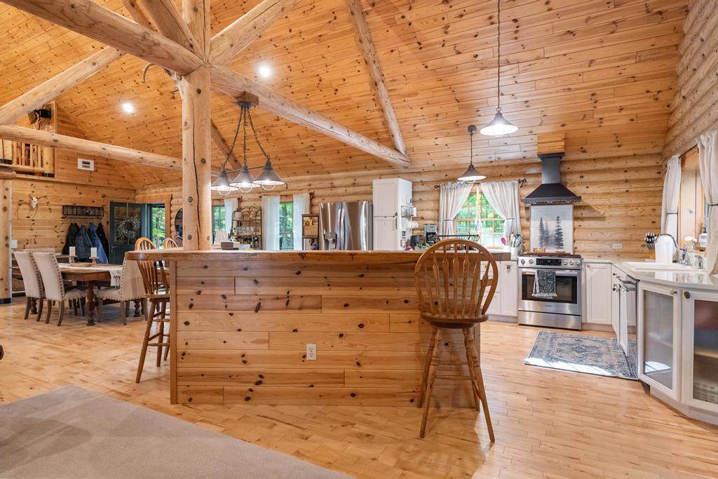 6885 Maple River Lane