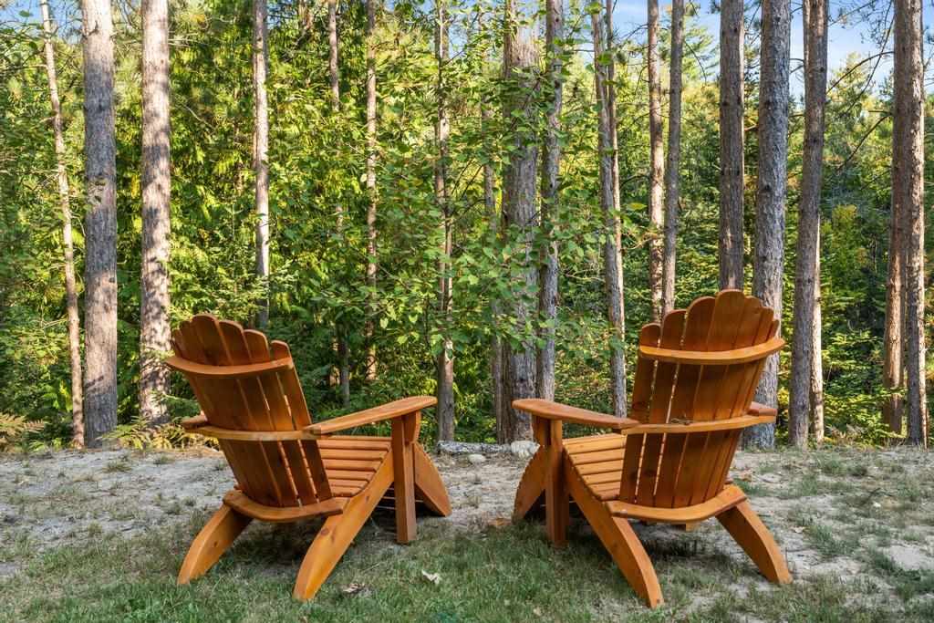 6885 Maple River Lane