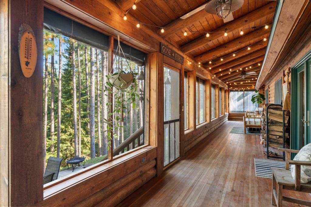 6885 Maple River Lane