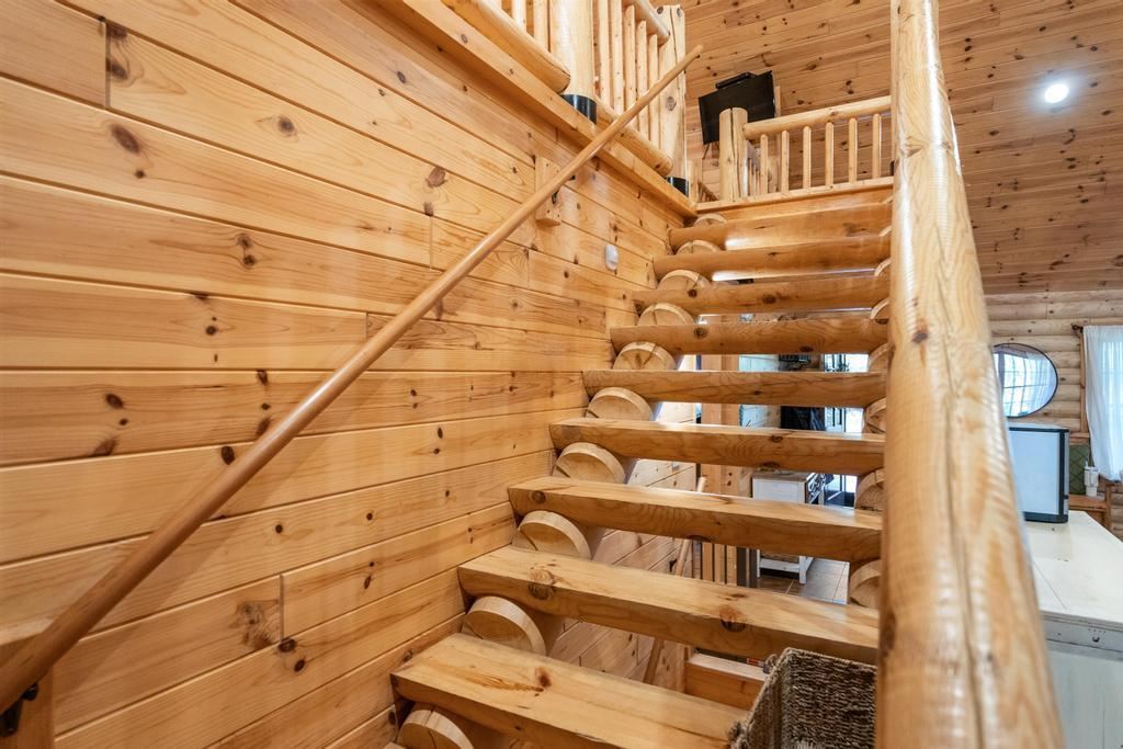 6885 Maple River Lane