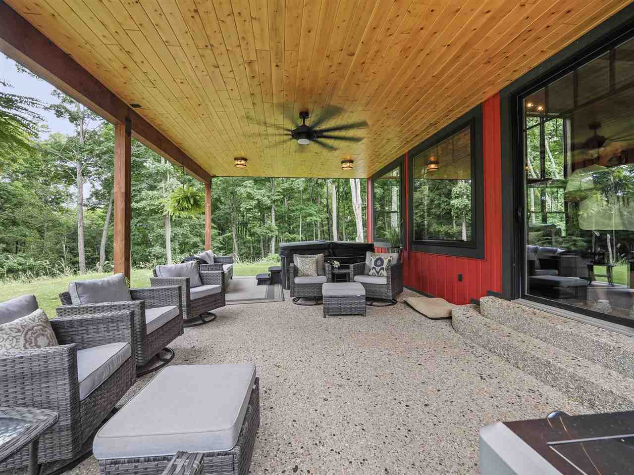3500 Tree Tops Lane
