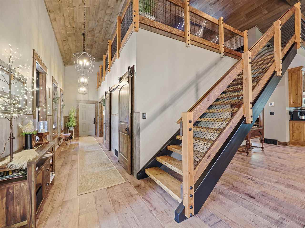 3500 Tree Tops Lane
