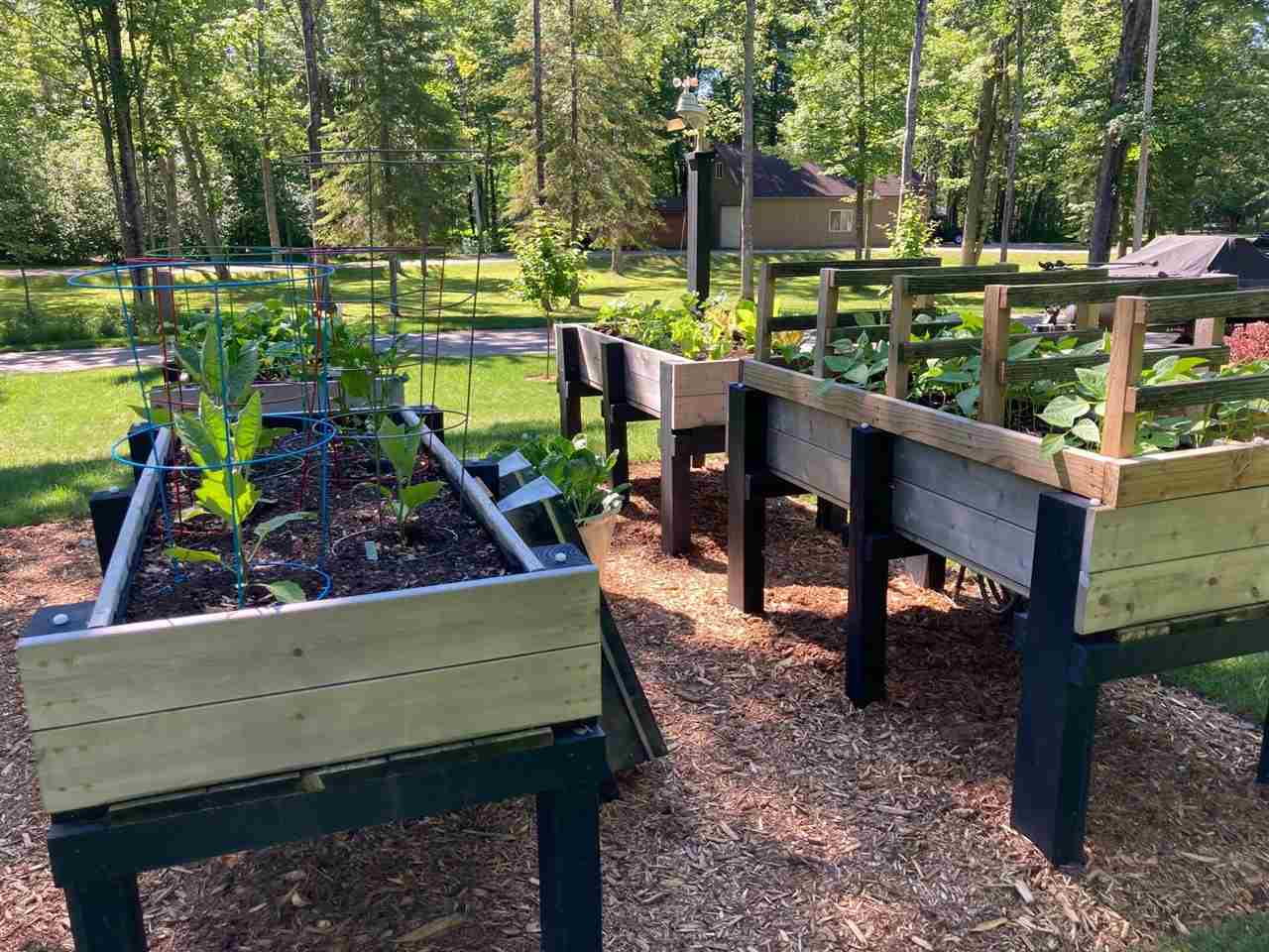 8282 Devils Elbow Drive