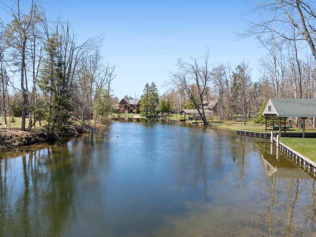 8282 Devils Elbow Drive