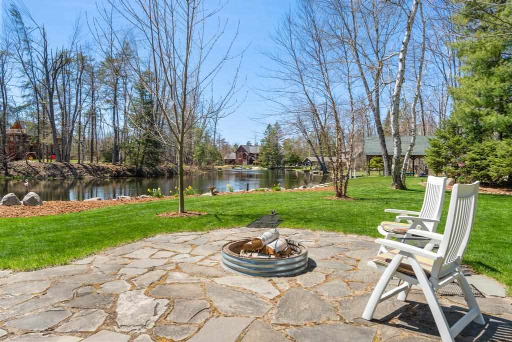 8282 Devils Elbow Drive