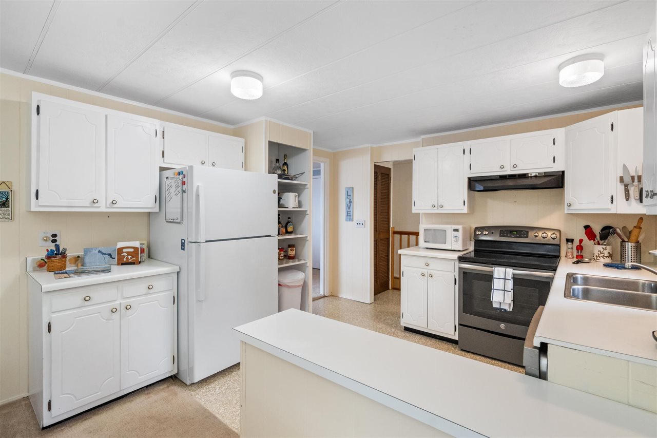 5534 Lakeshore Road