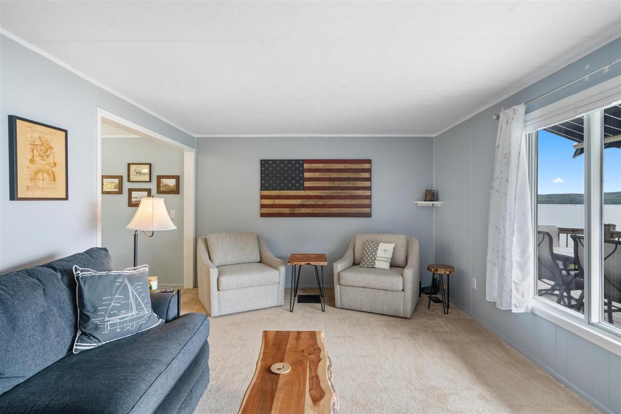5534 Lakeshore Road