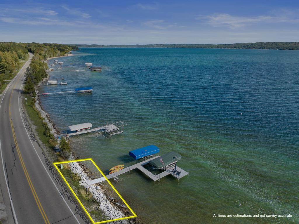 5534 Lakeshore Road