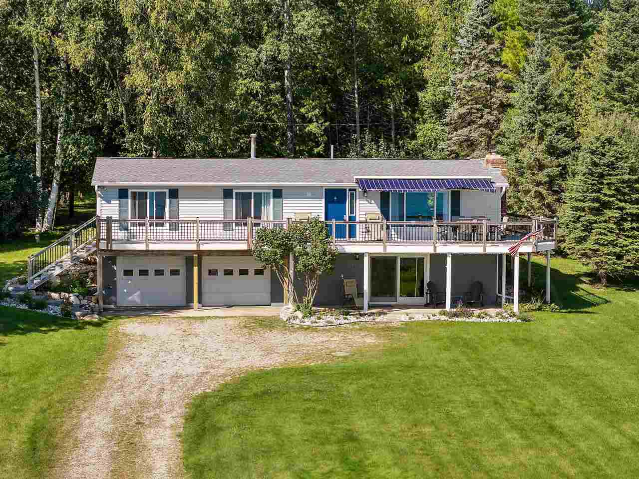 5534 Lakeshore Road