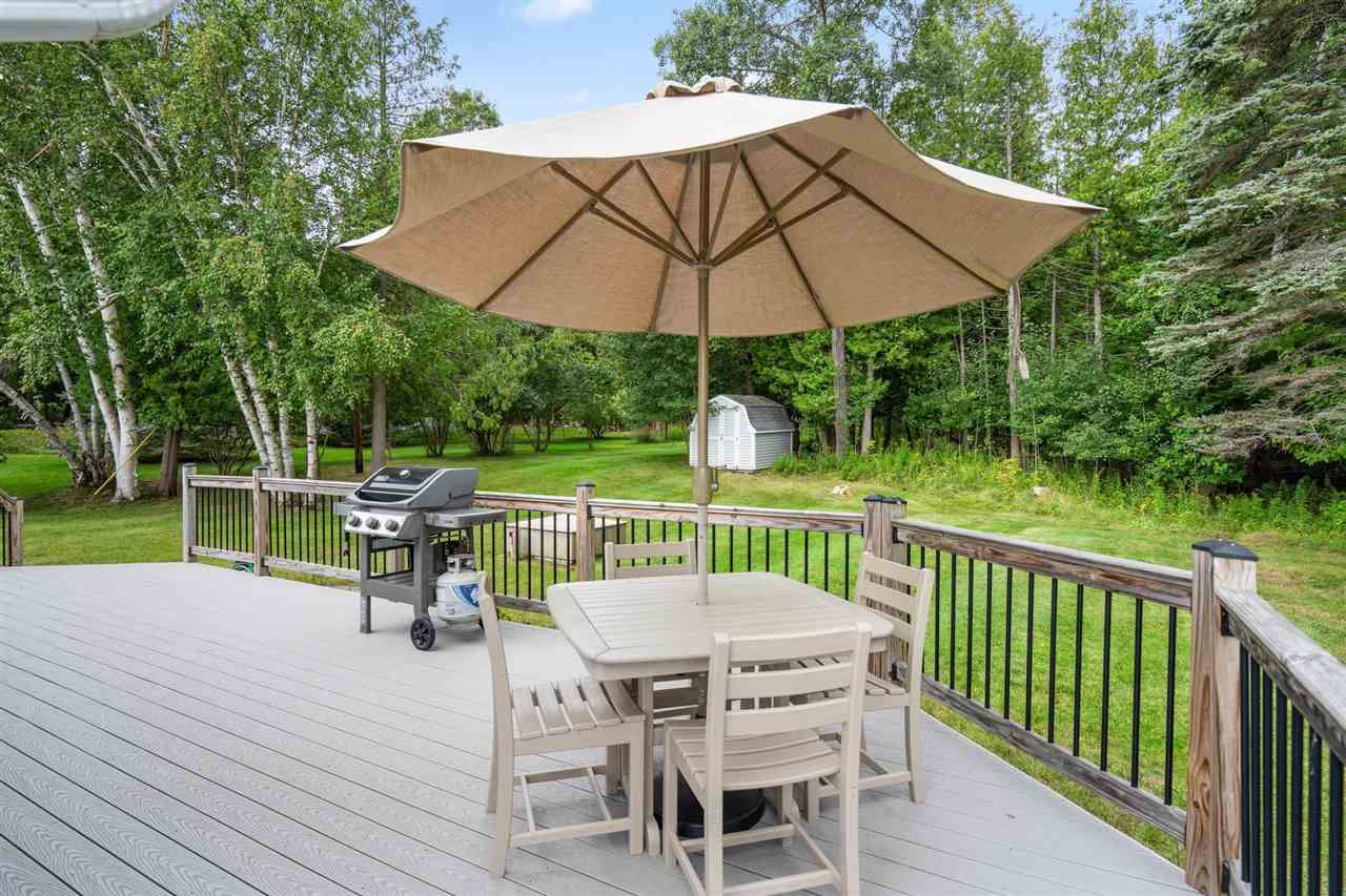 5534 Lakeshore Road