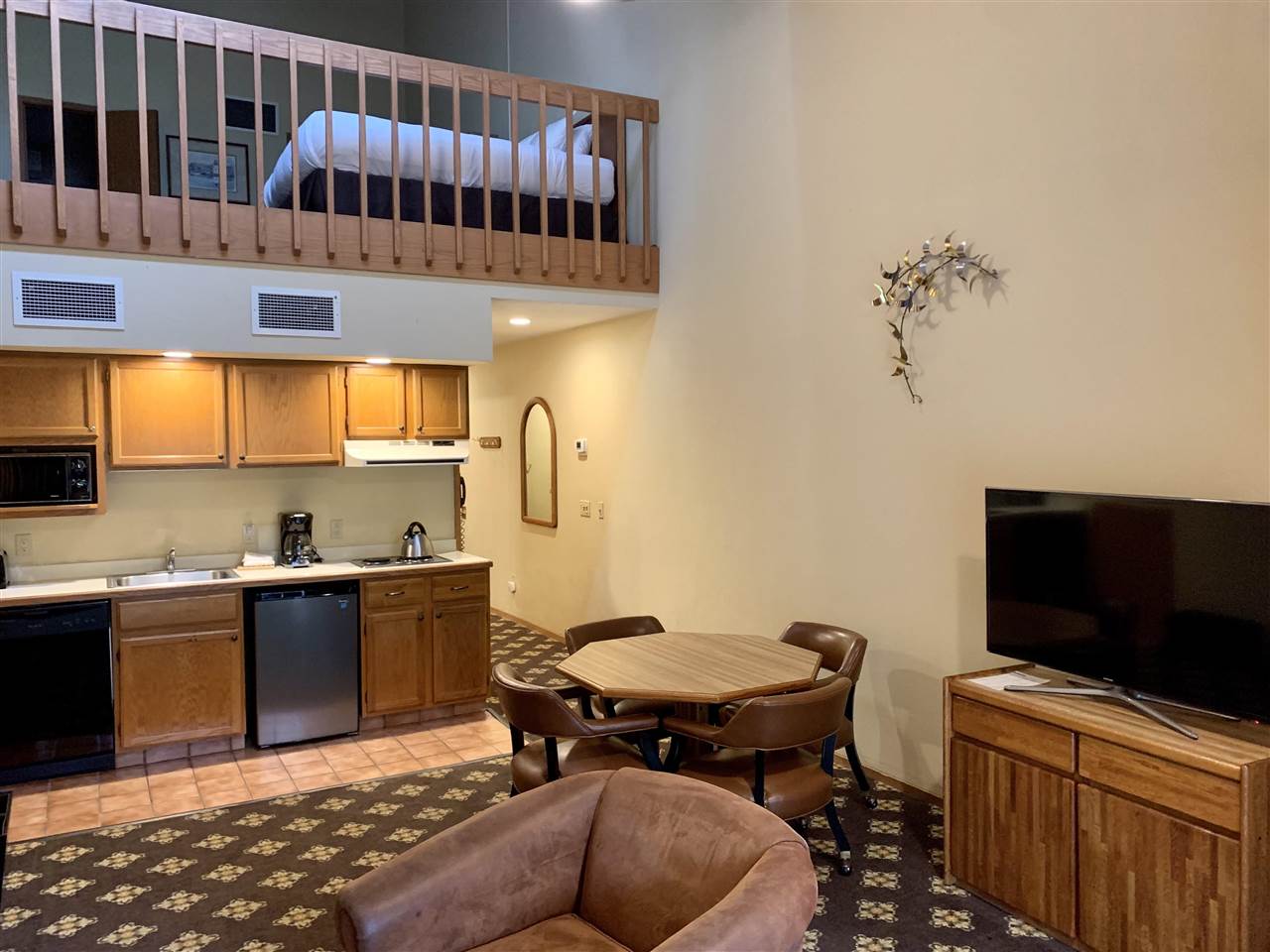 5620 Highlands Drive, #564