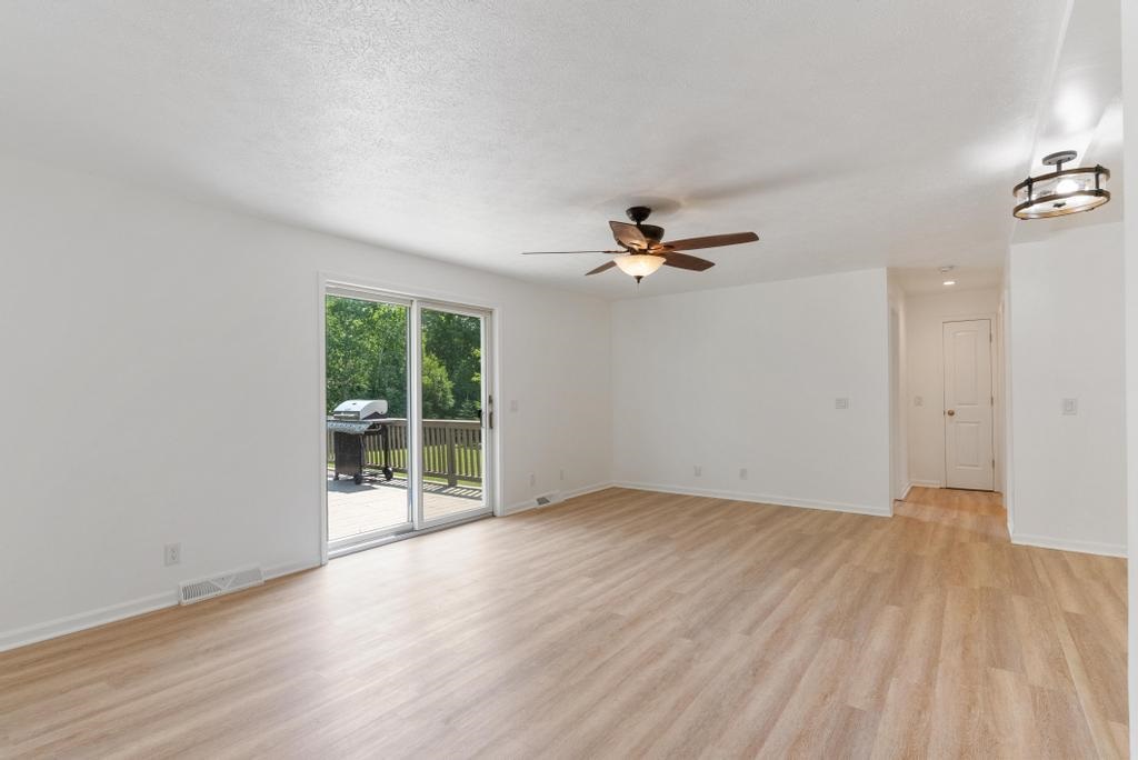 1250 Saw Mill Lane