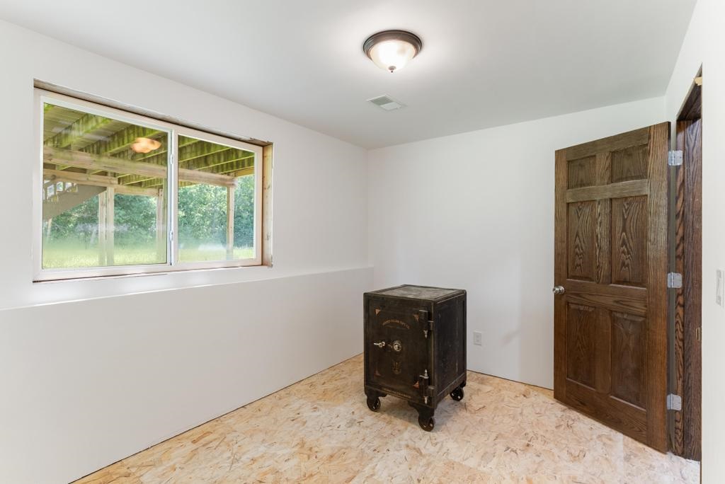 1250 Saw Mill Lane