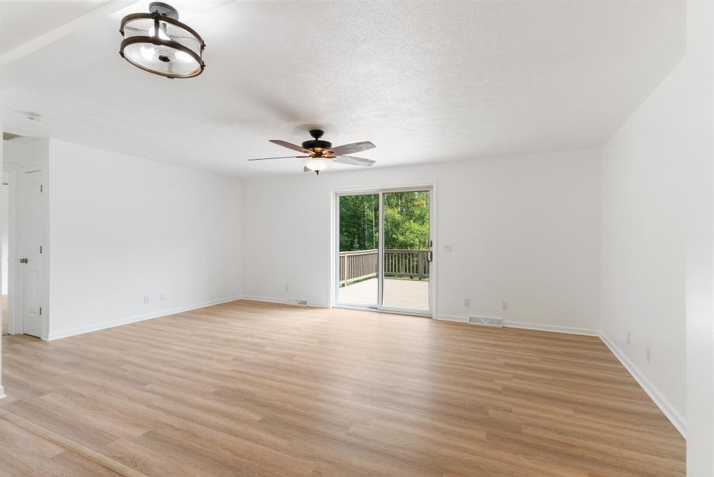 1250 Saw Mill Lane