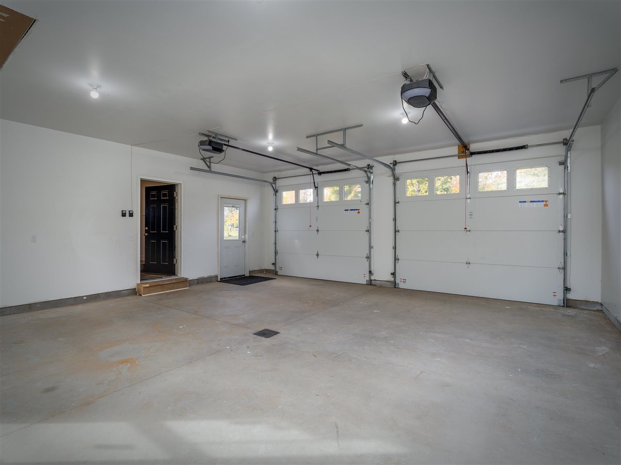 4189 N Ayr