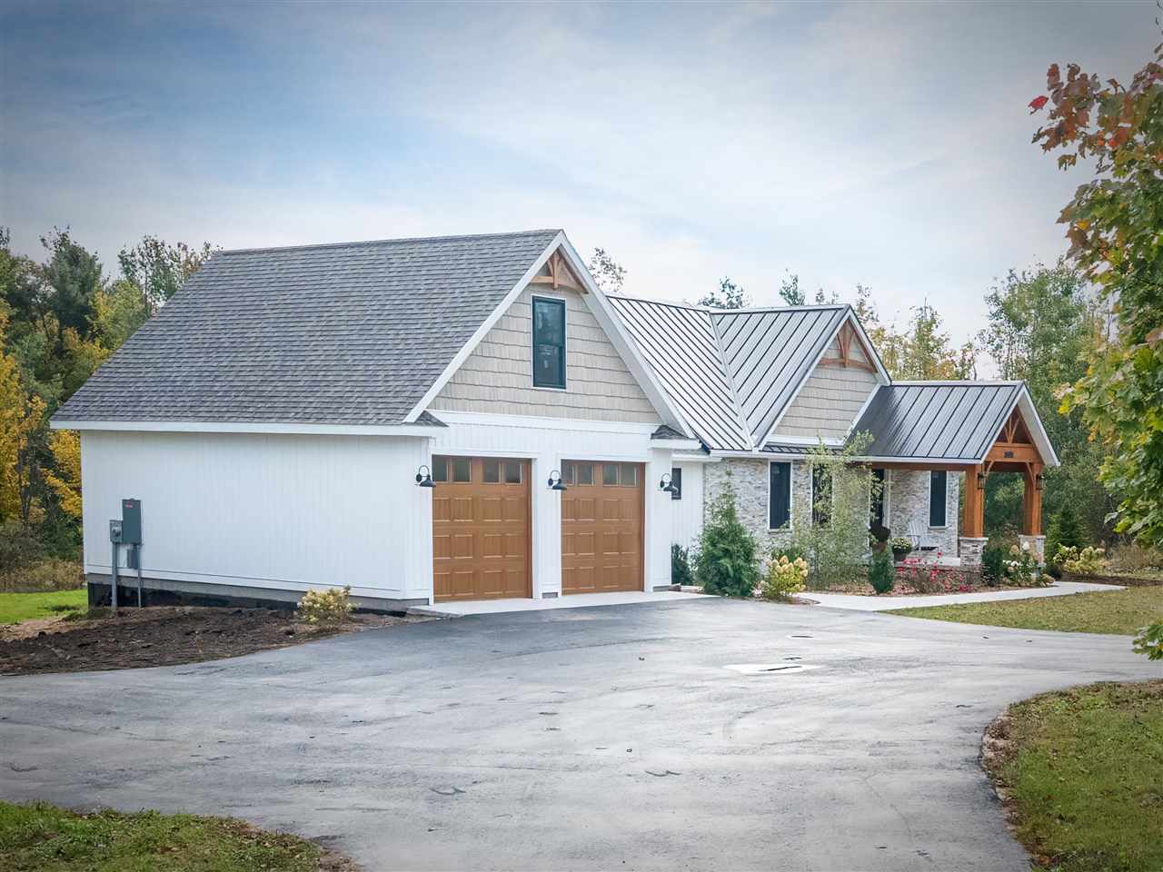 4189 N Ayr