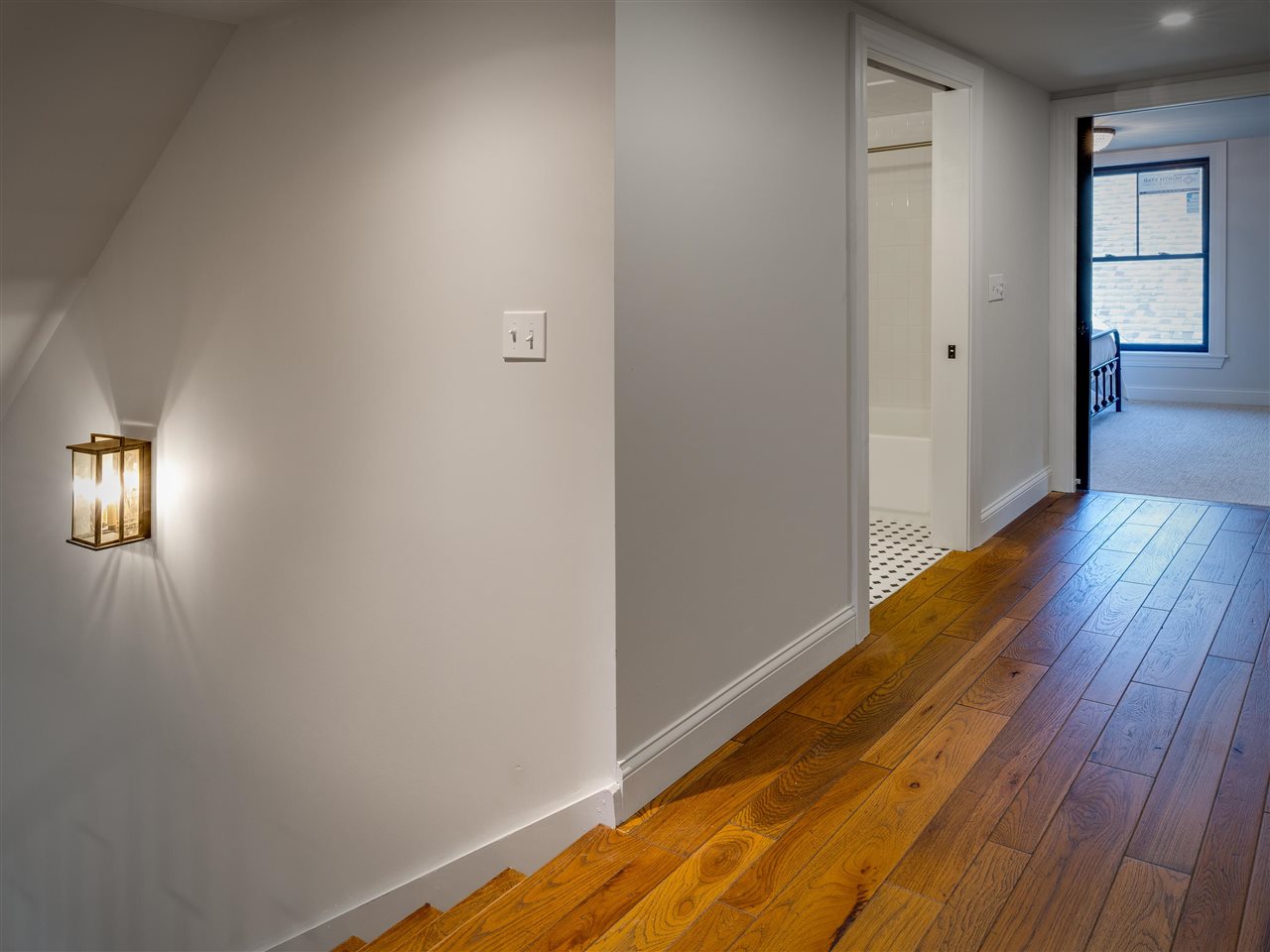 4189 N Ayr
