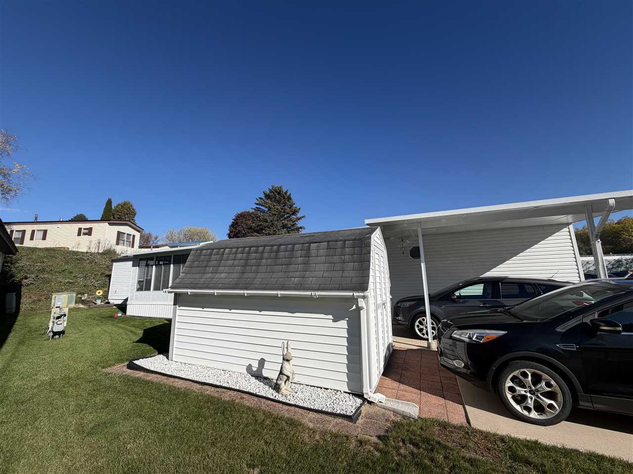 526 N Lake Street Unit: 128