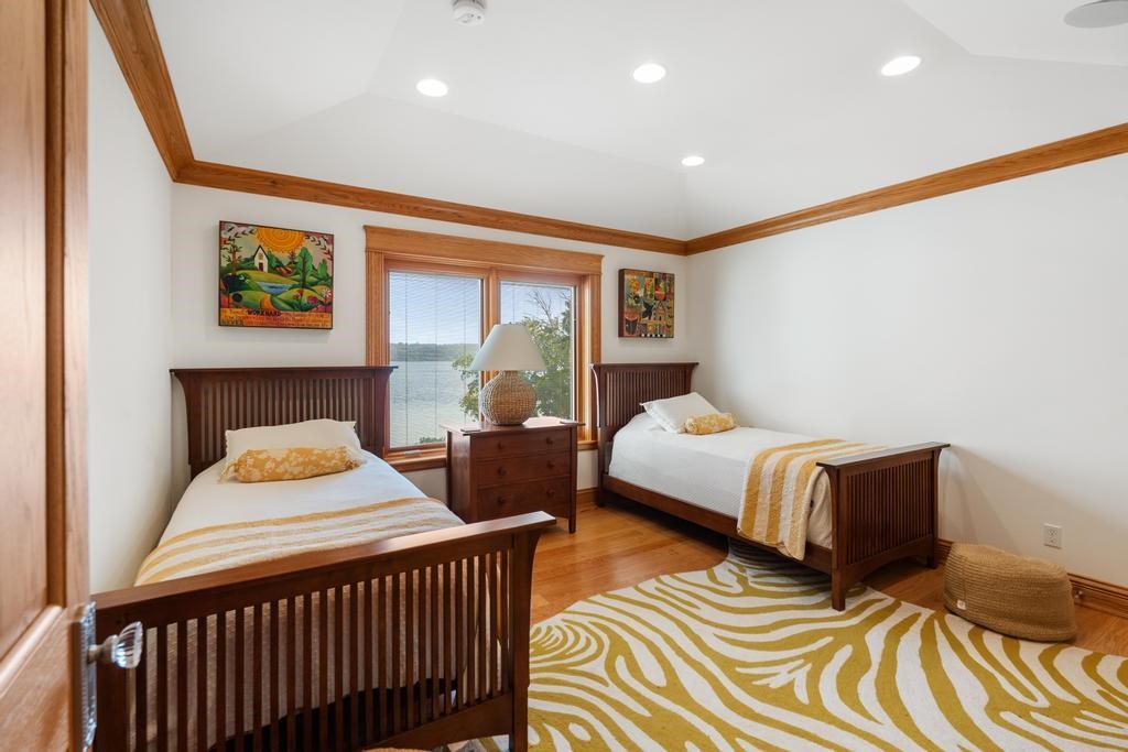 3248 Glenwood Beach Drive