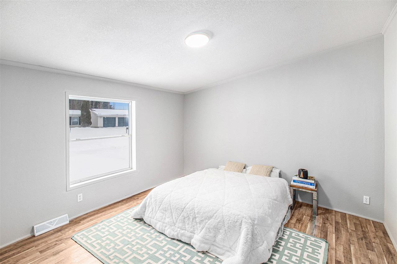 2755 Crestview