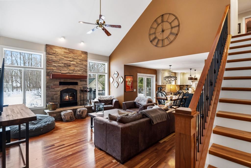 6598 Forest Way Unit: 156