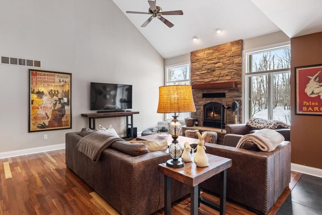 6598 Forest Way Unit: 156