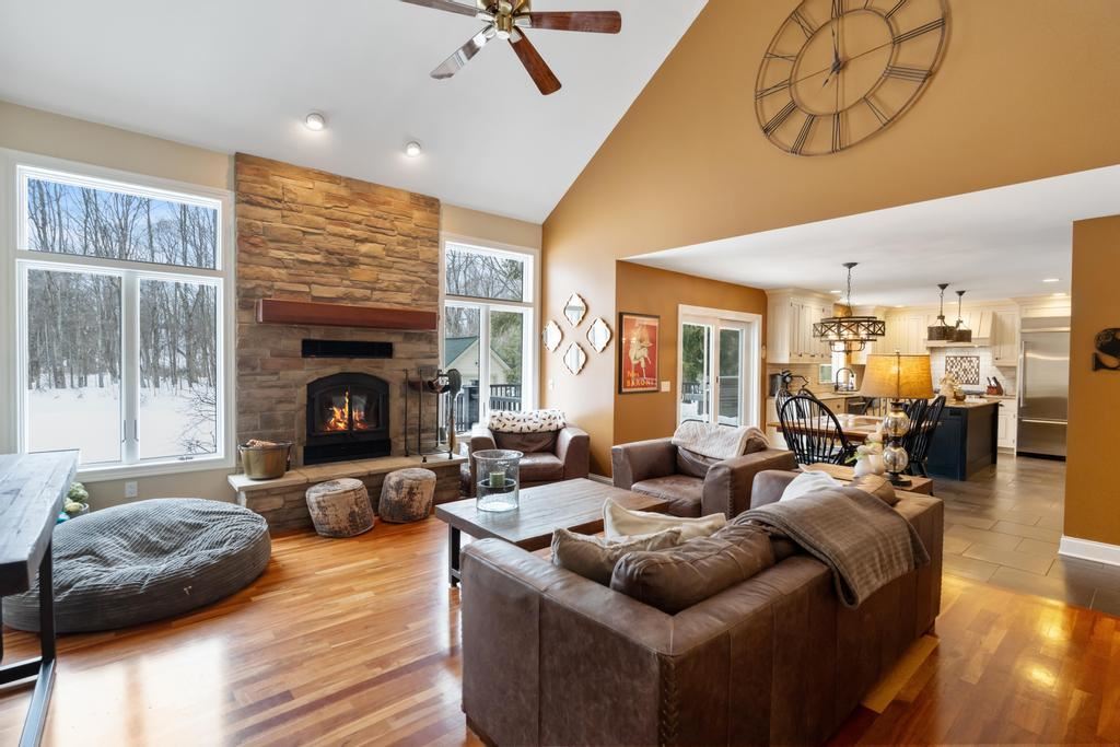 6598 Forest Way Unit: 156