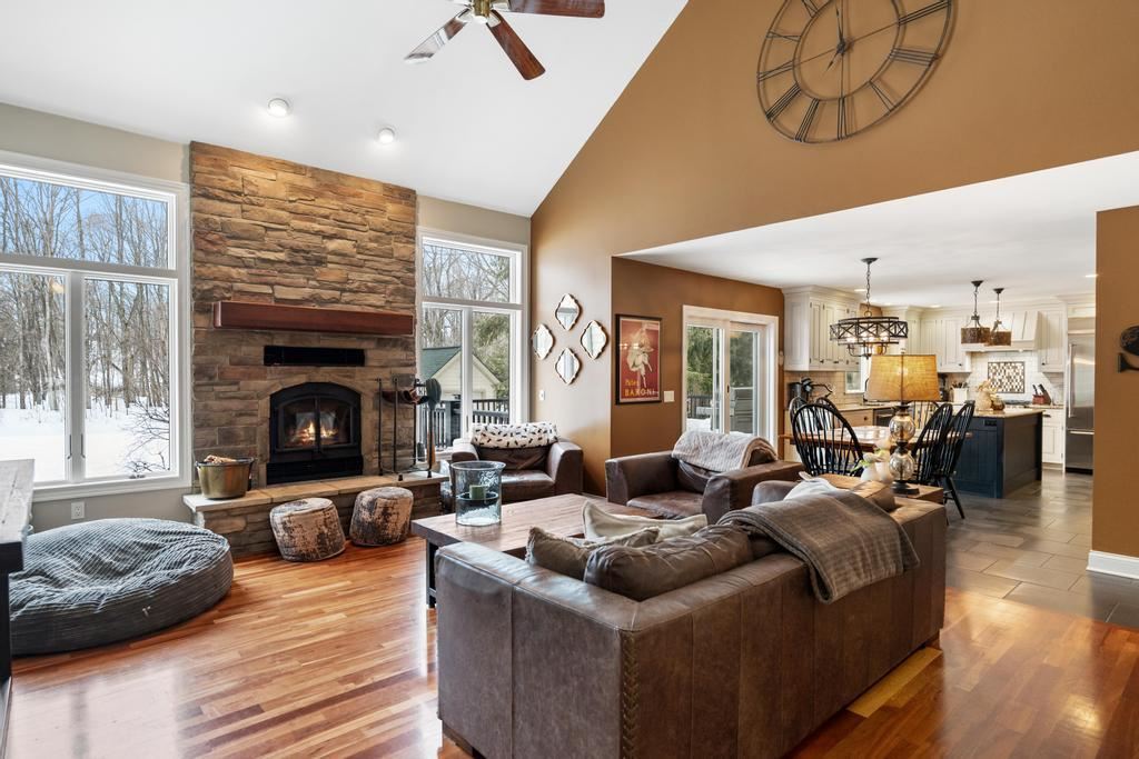 6598 Forest Way Unit: 156