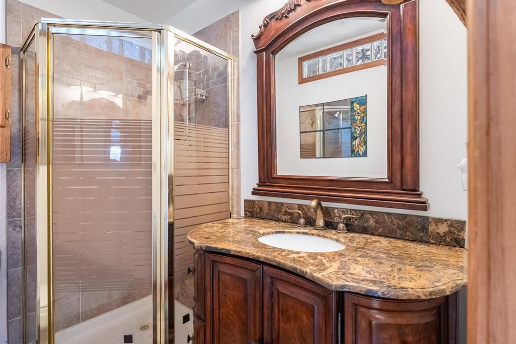 3225 Fall Park Road