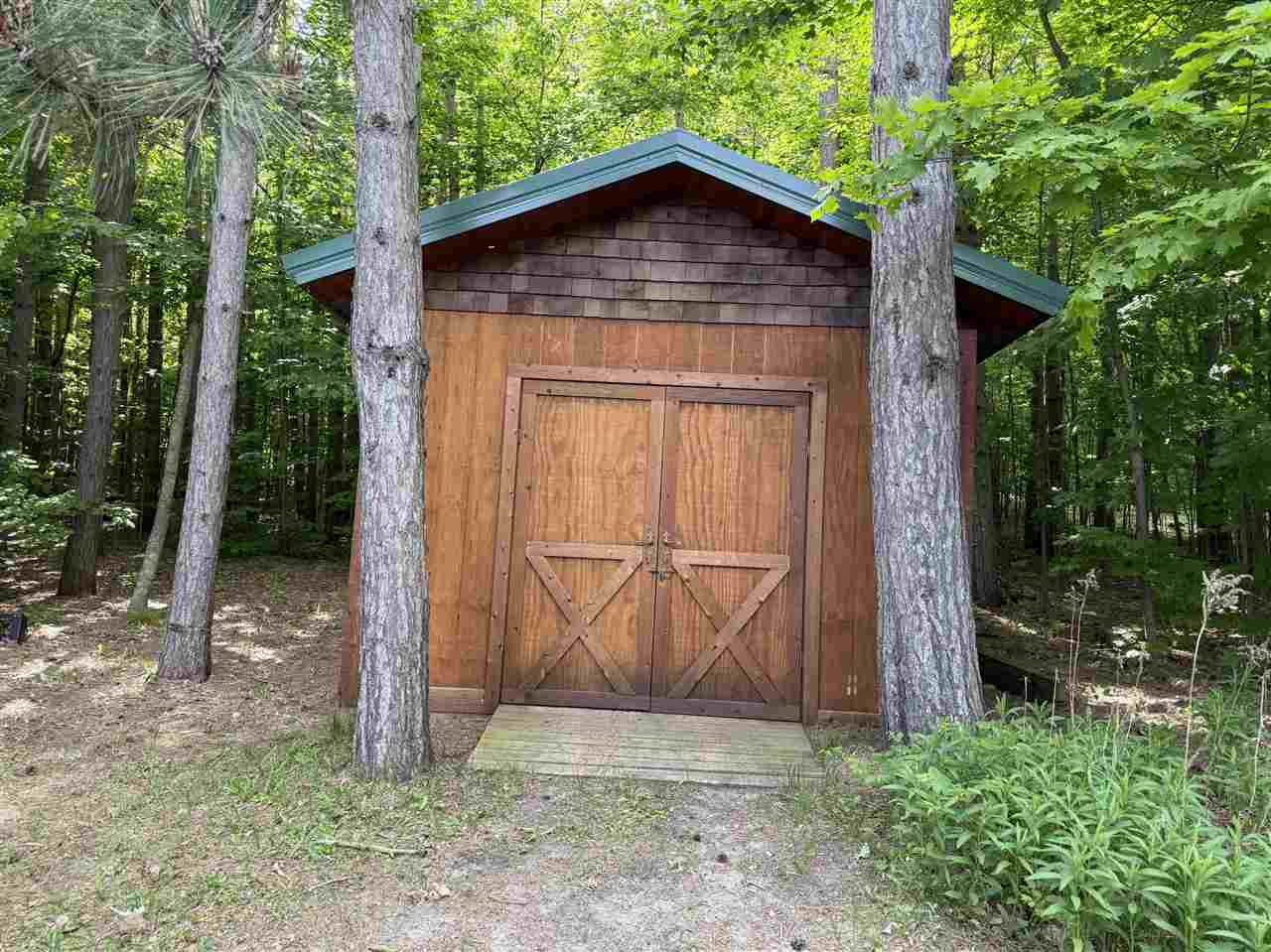 3225 Fall Park Road