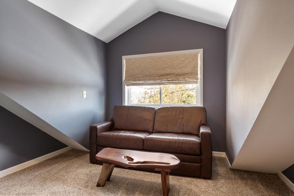 3225 Fall Park Road