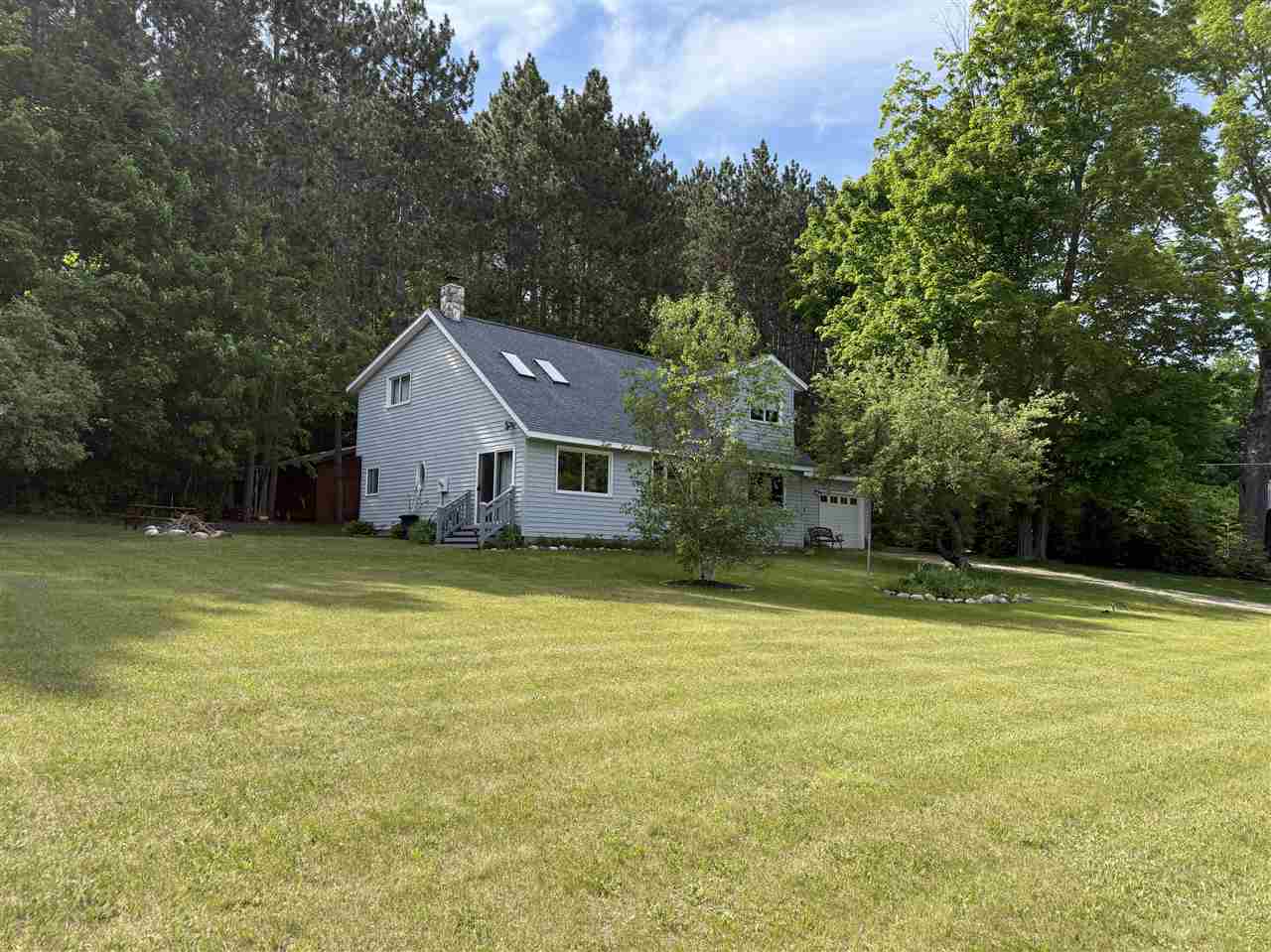 3225 Fall Park Road