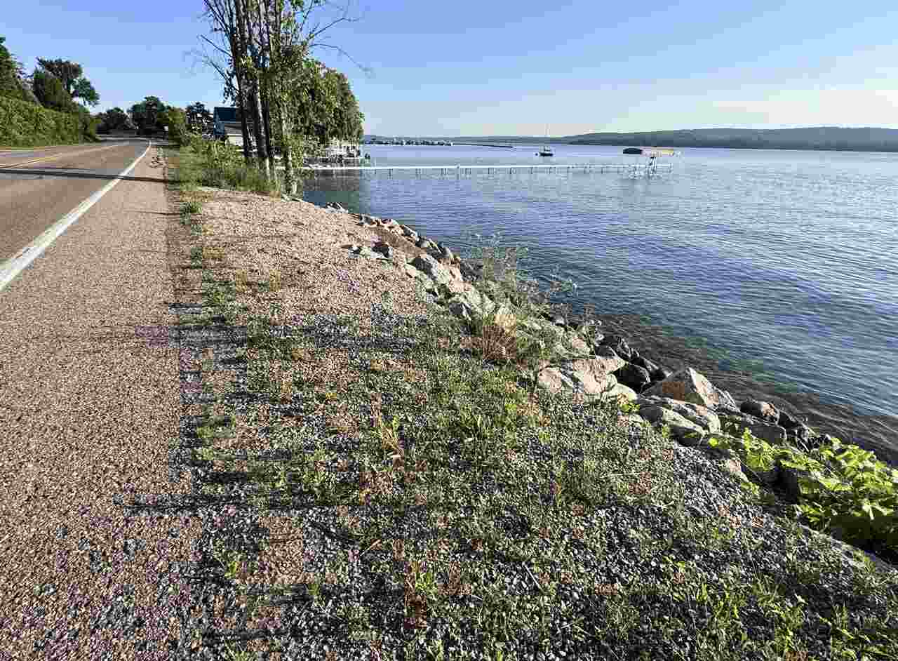 Lakeshore Road