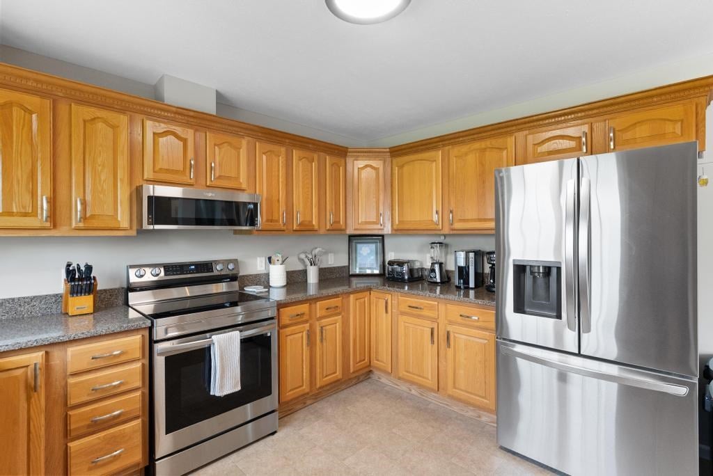 6097 Summerside Drive