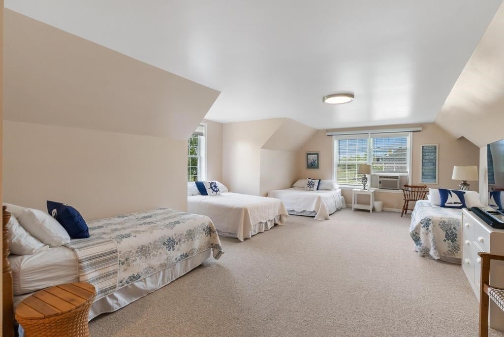6097 Summerside Drive