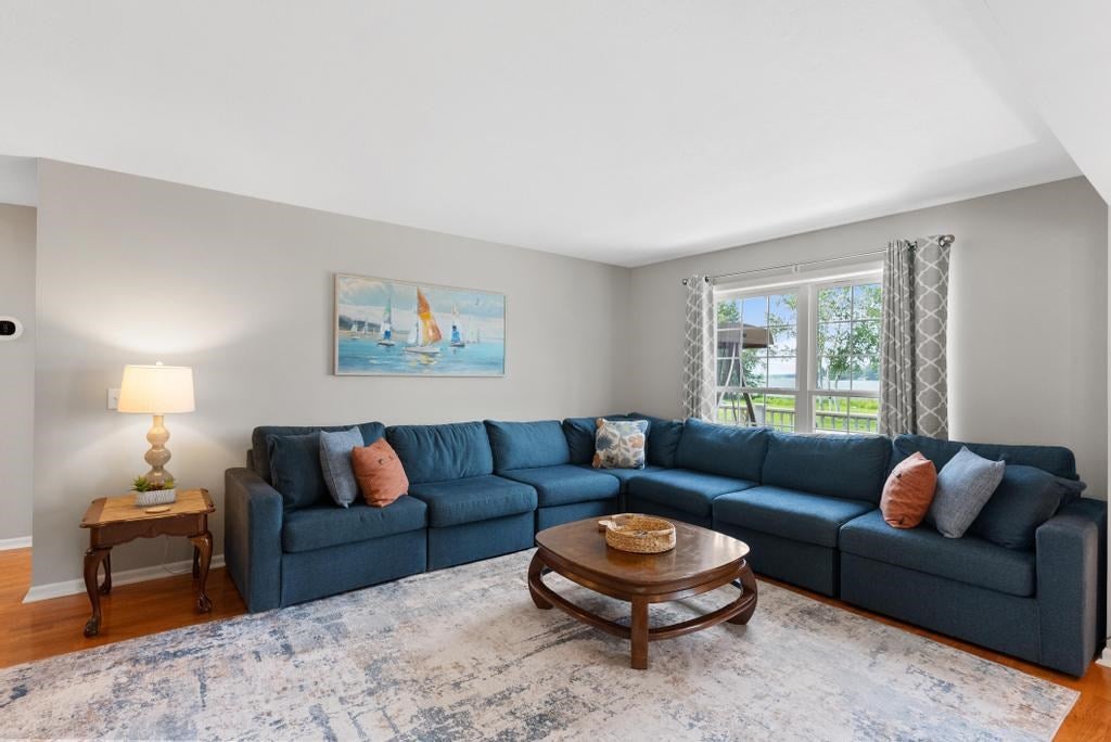 6097 Summerside Drive