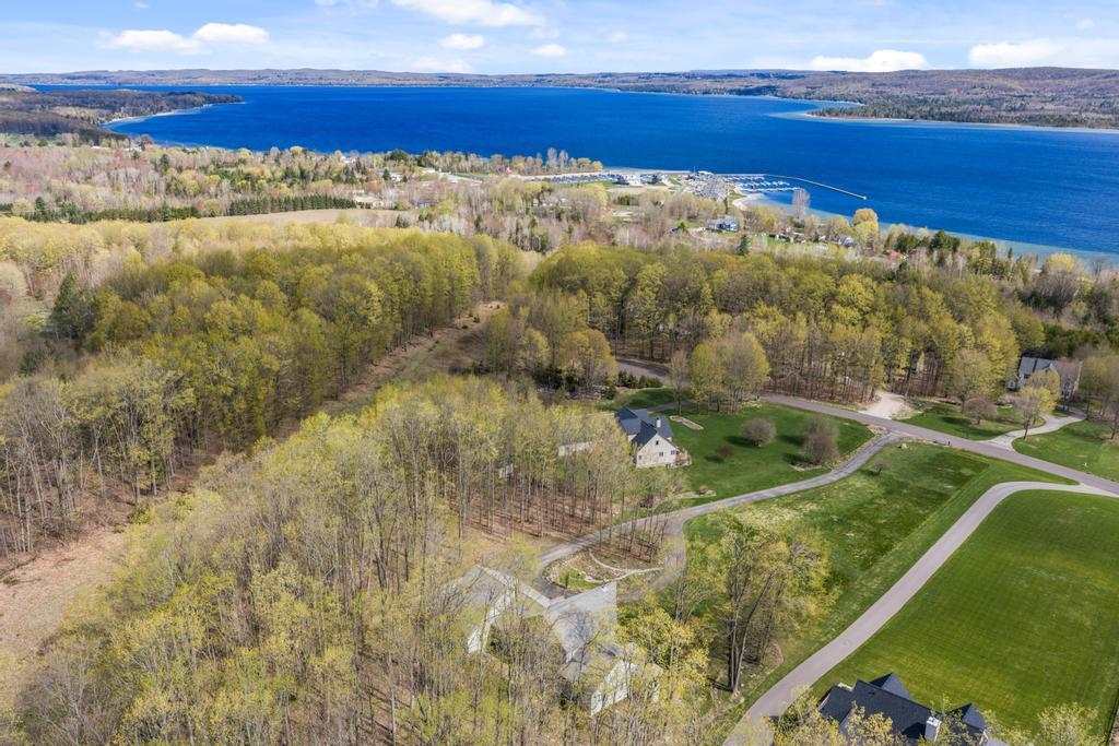 282 Blue Water Trail