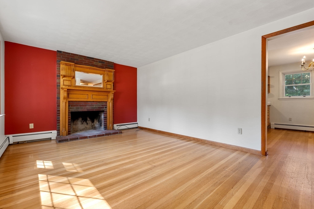 11 Great Lake Dr