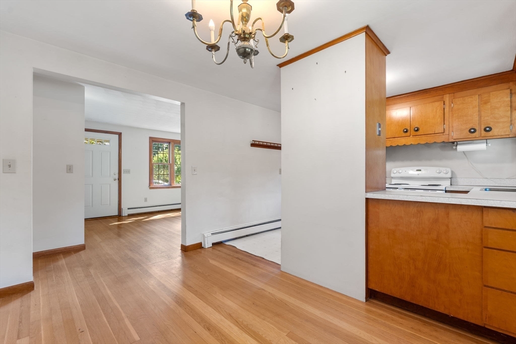11 Great Lake Dr