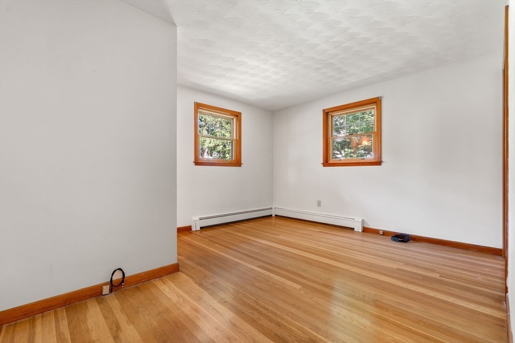 11 Great Lake Dr
